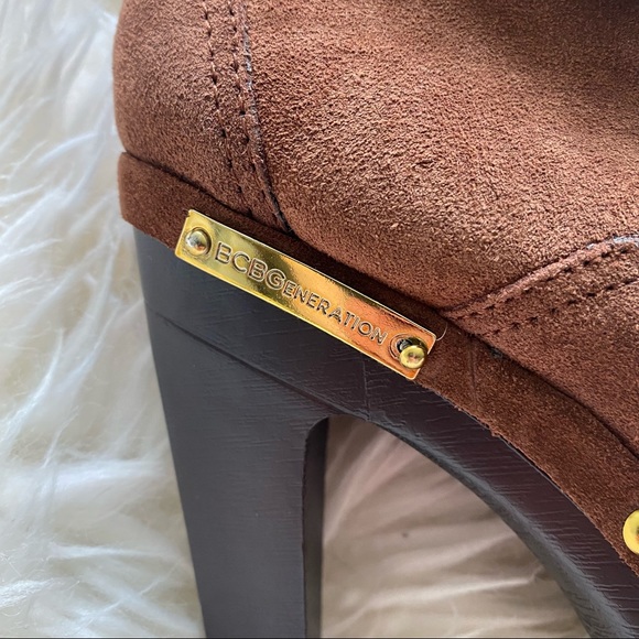 BCBGeneration ‘Melo’ Suede Brown Leather Bootie with faux fur - Picture 3 of 12